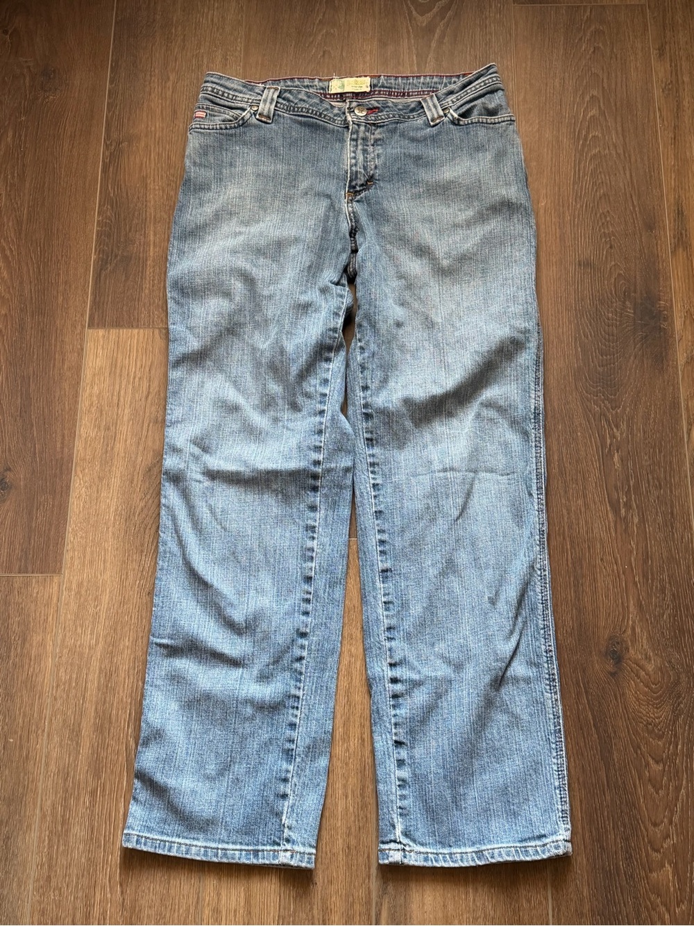 Wrangler 20X Low Rise Women's Straight Leg Jeans